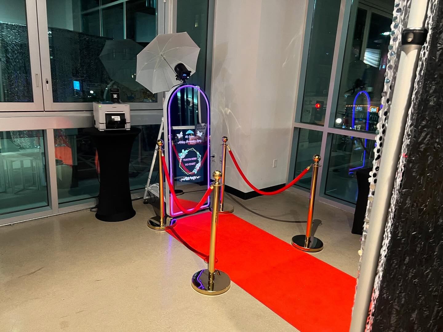 Magic Mirror Photo Booth